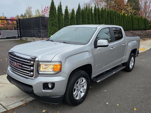 Used 2015 GMC Canyon SLE image 1