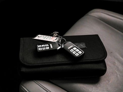 Used 2018 Honda Odyssey Touring image 55