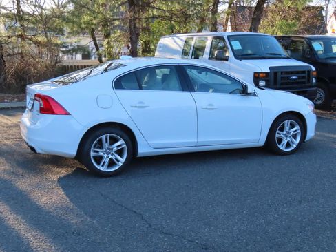 Used 2014 Volvo S60 T5 image 19