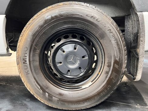 Used 2023 Mercedes-Benz Sprinter 1500 image 7