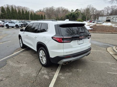 Used 2024 GMC Acadia Elevation w/ Luxury Package image 5