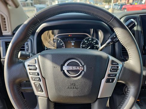 Certified 2024 Nissan Titan SV w/ SV Convenience Package image 17