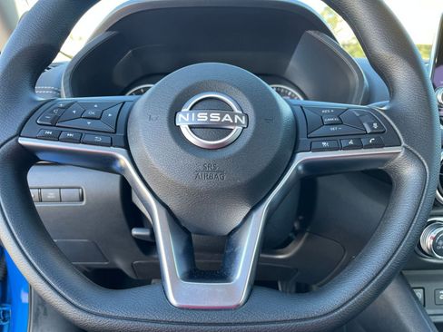 Used 2025 Nissan Sentra SV image 28