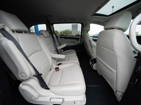 Certified 2025 Honda Odyssey EX-L image 25