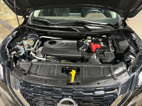 Used 2023 Nissan Rogue SV image 27