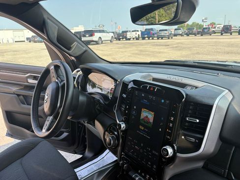 Used 2023 RAM 1500 Big Horn AWD/4WD image 46