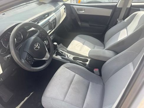 Used 2014 Toyota Corolla LE FWD image 3