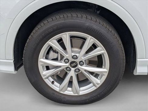 Certified 2025 Audi Q3 2.0T Premium w/ Convenience Package image 21