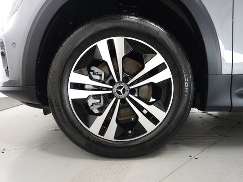 Certified 2026 Mercedes-Benz GLB 250 4MATIC image 33