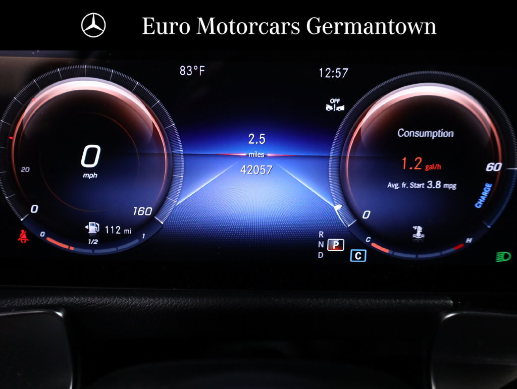 Used 2023 Mercedes-Benz GLB 250 4MATIC w/ Premium Package image 17