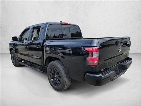 Used 2022 Nissan Frontier SV image 7