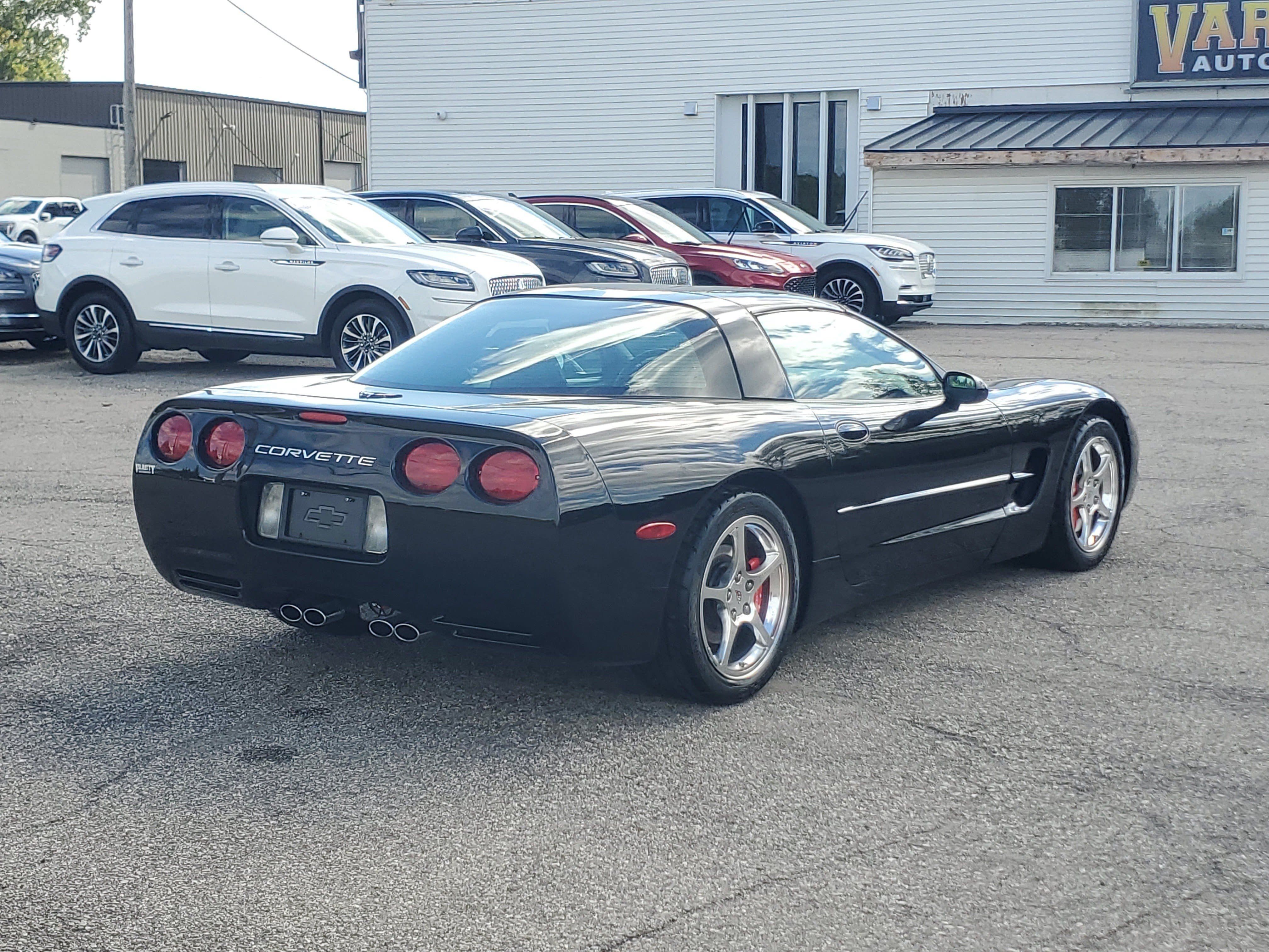 Used 2004 Chevrolet Corvette Coupe RWD image 6