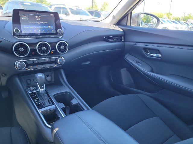 Used 2025 Nissan Sentra SV FWD image 27