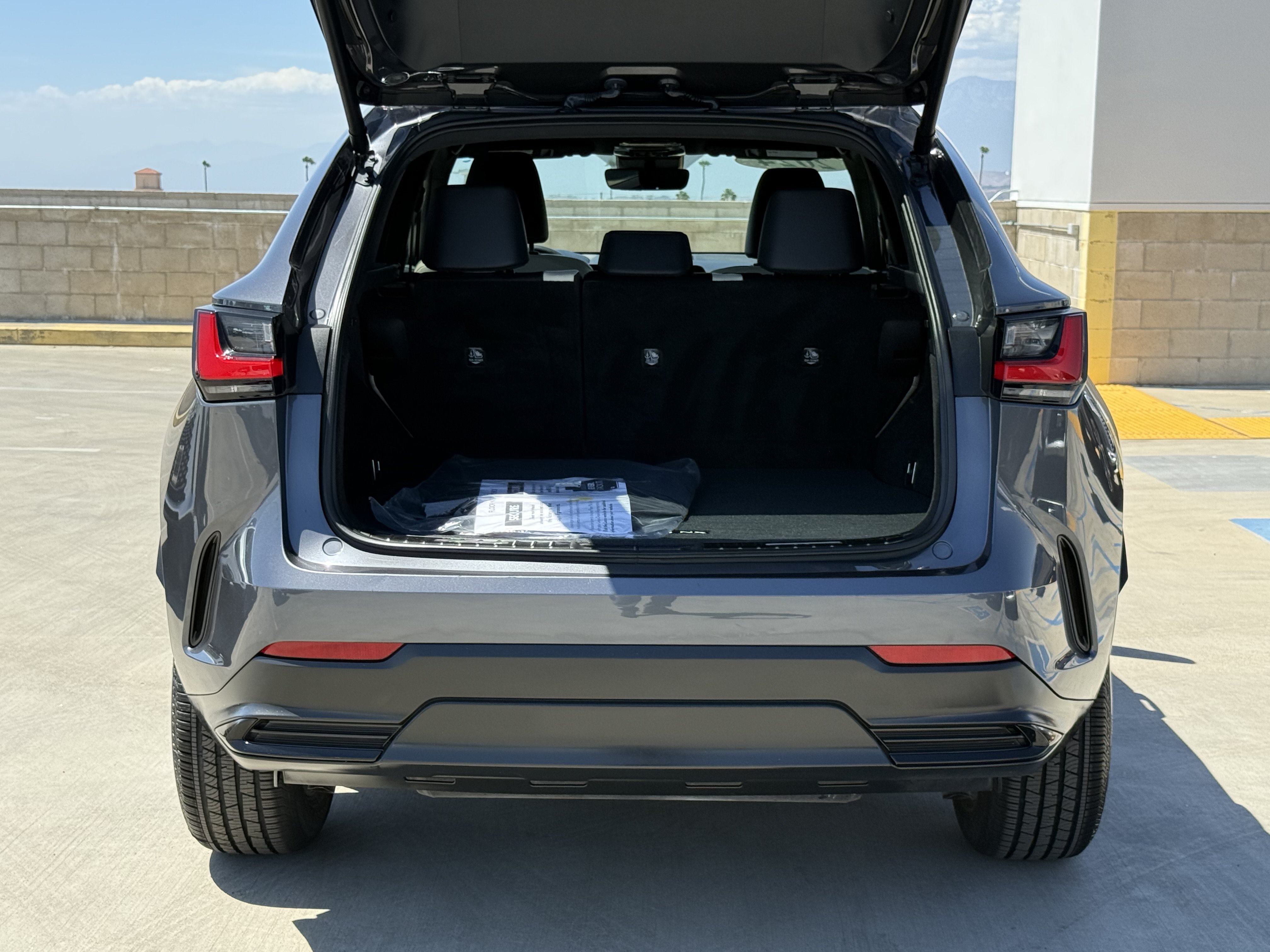 Certified 2024 Lexus NX 250 FWD w/ Towing Package (2000 Lbs) image 13