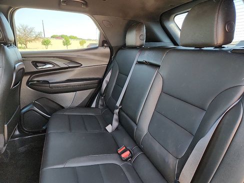 Used 2025 Chevrolet TrailBlazer RS w/ Convenience Package AWD/4WD image 5
