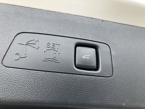 New 2025 Lincoln Corsair FWD w/ Equipment Group 101A image 15