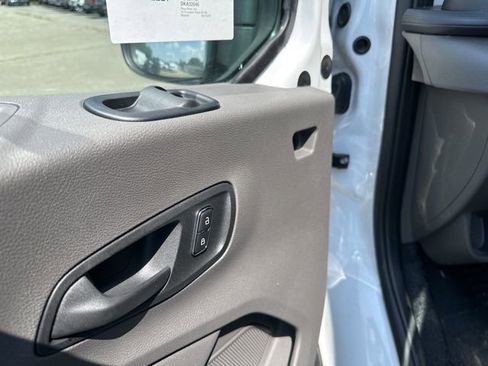 New 2025 Ford Transit 250 Low Roof image 15