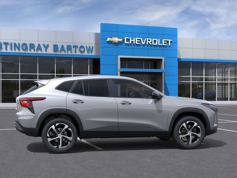 New 2026 Chevrolet Trax RS w/ Driver Confidence Package FWD image 6