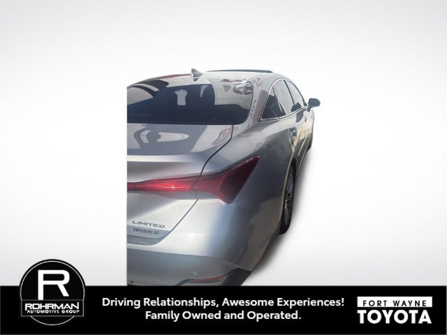 Used 2021 Toyota Avalon Limited w/ Advanced Safety Package FWD image 10