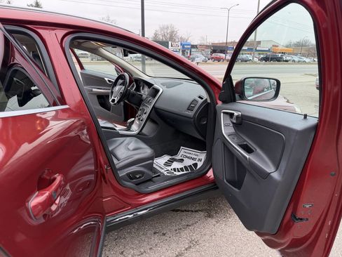 Used 2013 Volvo XC60 T6 image 17