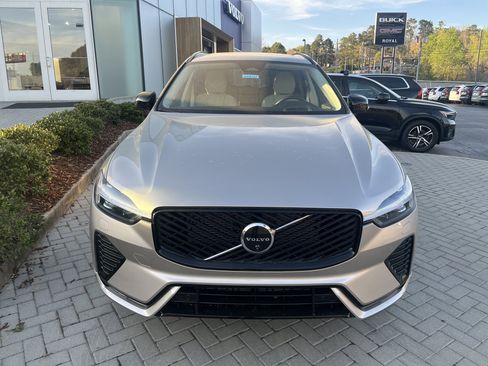 New 2026 Volvo XC60 B5 Ultra w/ Protection Package Premier AWD/4WD image 7