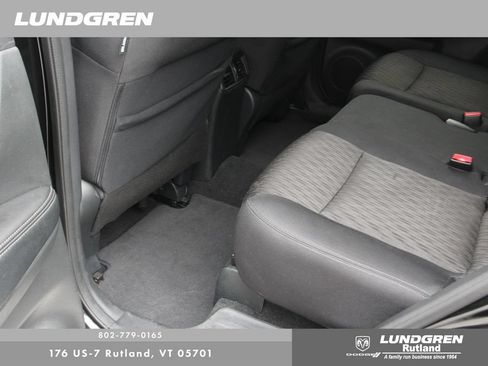 Used 2018 Nissan Rogue SV AWD/4WD image 29