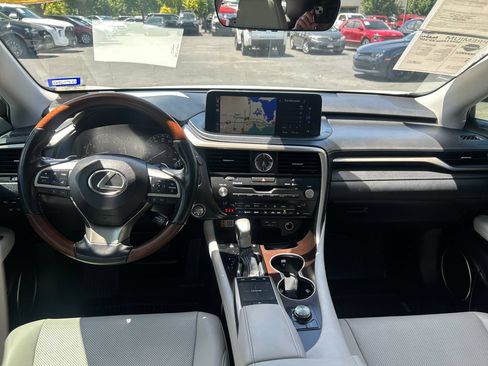 Used 2022 Lexus RX 350 FWD w/ Premium Package image 13