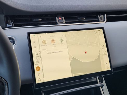 New 2025 Land Rover Range Rover Evoque Dynamic SE image 16