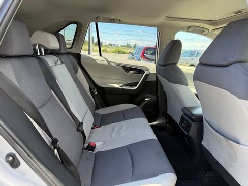 Used 2020 Toyota RAV4 XLE w/ Convenience Package AWD/4WD image 13