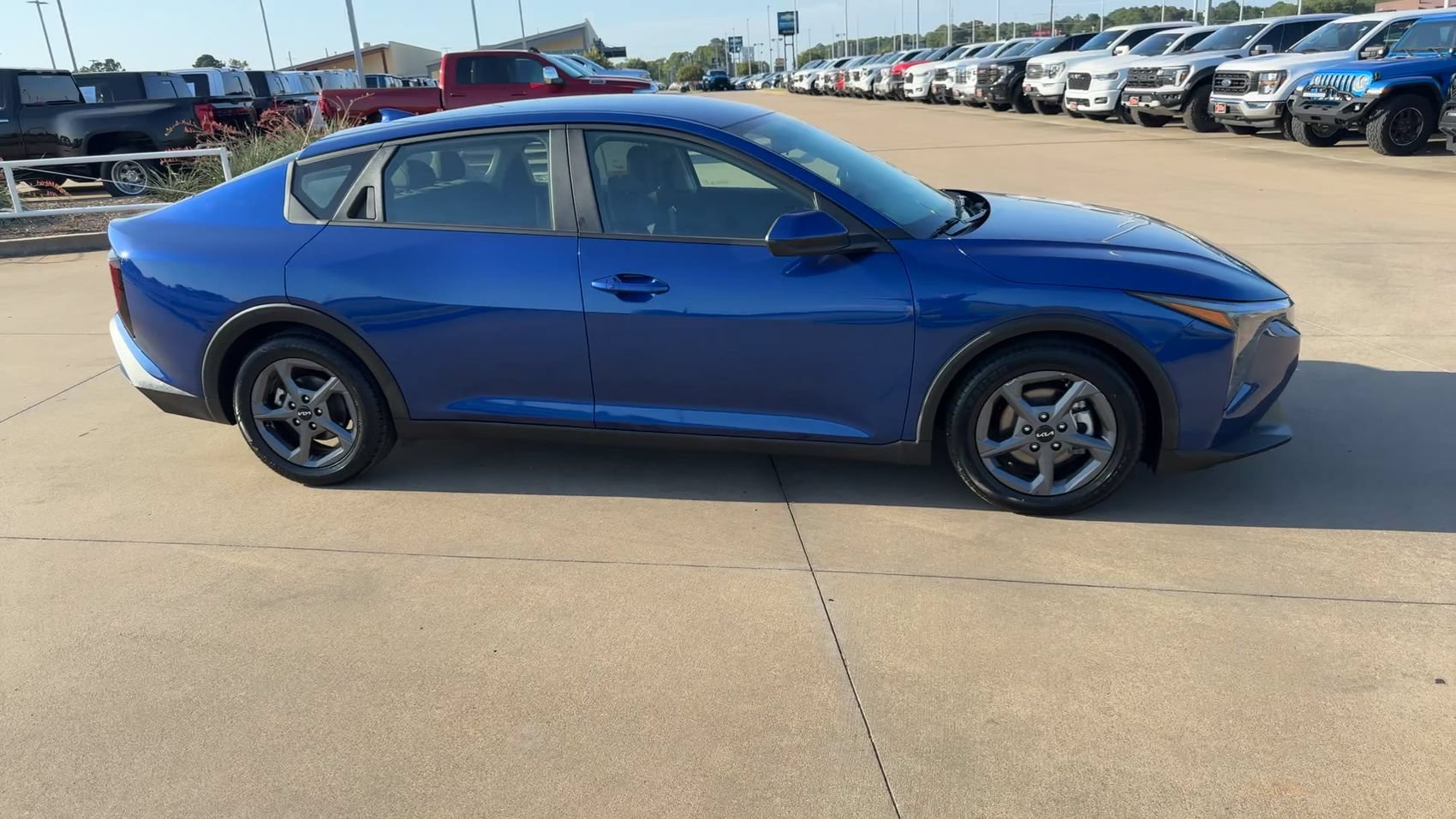 Used 2025 Kia K4 FWD image 9