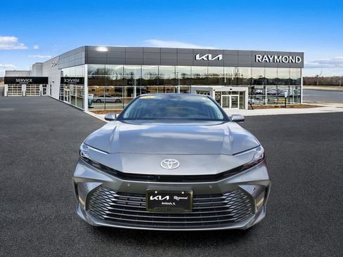 Used 2026 Toyota Camry XLE w/ Premium Plus Package AWD/4WD image 8