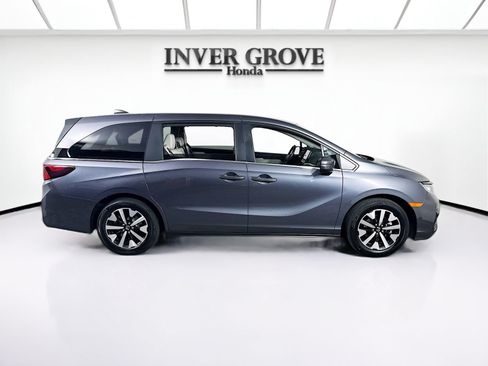 Used 2025 Honda Odyssey EX-L image 4