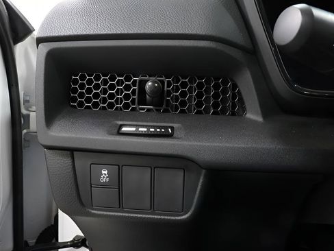 Used 2025 Honda CR-V EX image 17