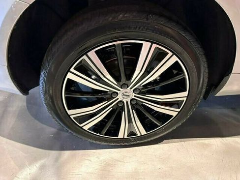 Used 2023 Volvo XC60 B5 Plus w/ Protection Package Premier FWD image 12