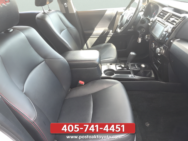 Used 2017 Toyota 4Runner TRD Off-Road Premium AWD/4WD image 34