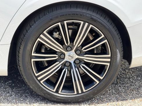 Used 2021 Volvo S60 T8 Inscription AWD/4WD image 10