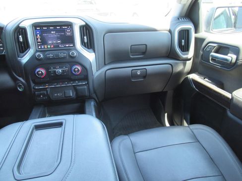 Used 2022 Chevrolet Silverado 1500 LT Trail Boss w/ LT Trail Boss Premium Package AWD/4WD image 14