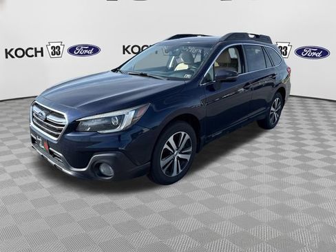Used 2018 Subaru Outback 2.5i Limited AWD/4WD image 3