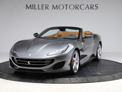 Certified 2020 Ferrari Portofino RWD image 1
