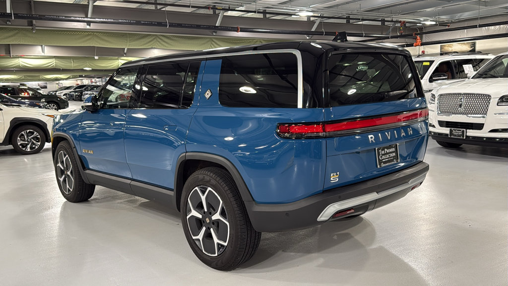 Used 2023 Rivian R1S Adventure Quad AWD/4WD image 4