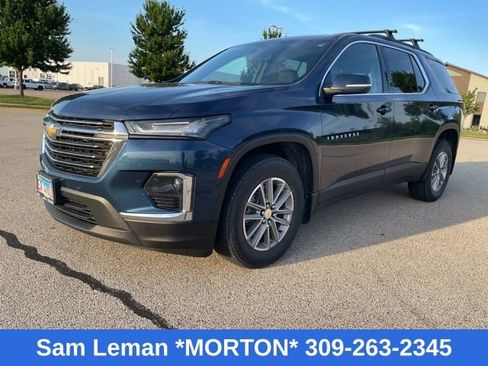 Used 2023 Chevrolet Traverse LT FWD image 1