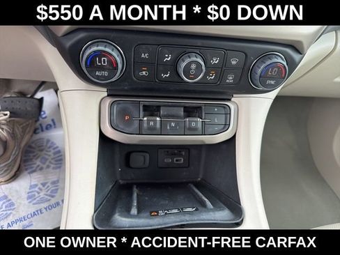 Used 2023 GMC Acadia Denali AWD/4WD image 22