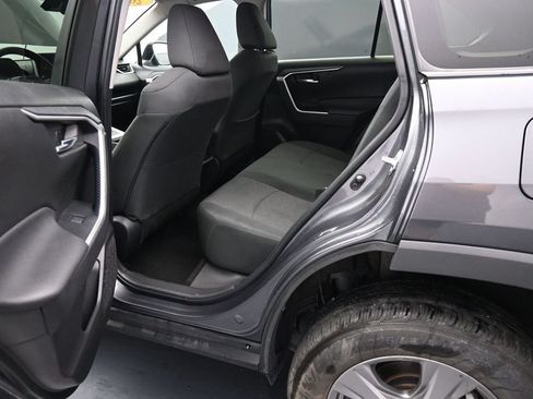 Used 2024 Toyota RAV4 XLE FWD image 21