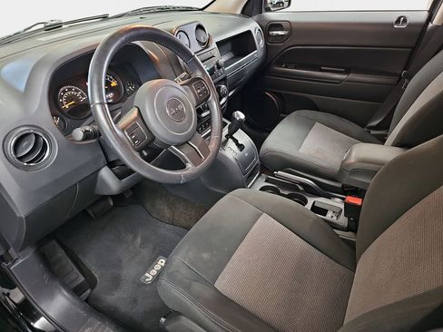 Used 2014 Jeep Patriot Latitude AWD/4WD image 18