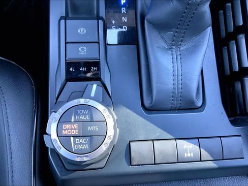 Used 2025 Toyota Tacoma TRD Off-Road image 35