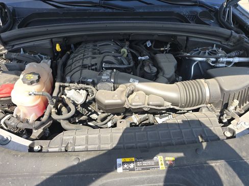 Used 2024 Jeep Grand Cherokee L Limited w/ Luxury Tech Group II image 17