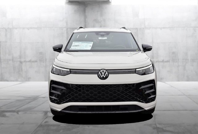 New 2026 Volkswagen Tiguan SE R-Line AWD/4WD image 4