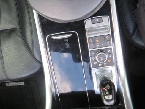 Used 2016 Land Rover Range Rover Sport Supercharged image 48