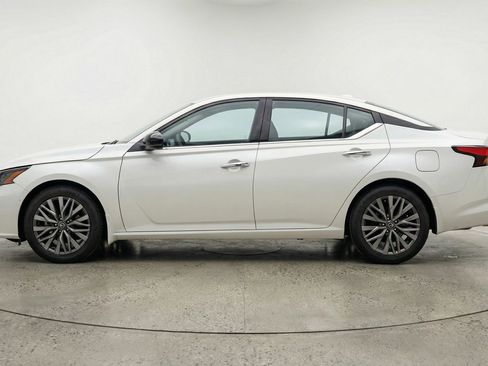 Used 2025 Nissan Altima 2.5 SV image 5