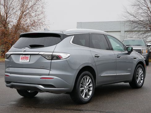 Used 2024 Buick Enclave Avenir w/ Avenir Technology Package image 7
